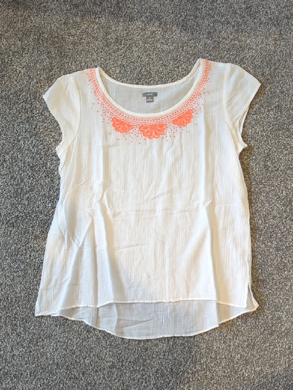 aerie White Scoop Neck Top with Coral Embroidery